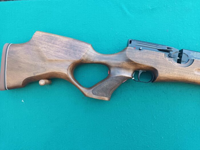 Weihrauch .177 HW 100 KT Walnut - Image 3
